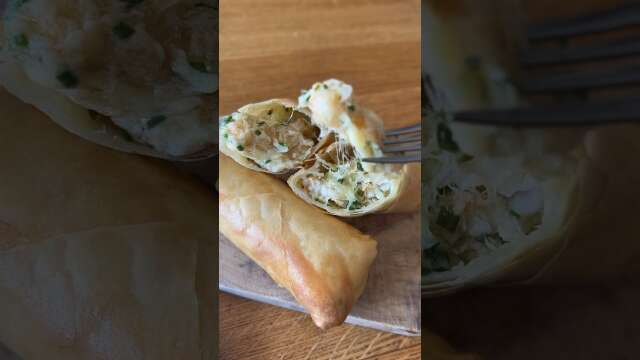 Cheese and chicken pancake rolls #ziangs #recipe #chinesefood #chef #chinesecooking #springrolls