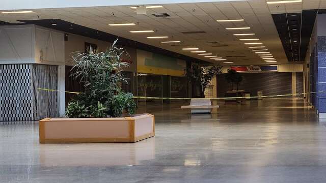 DERELICT - A Visit to Sun Vet Mall