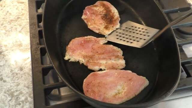 How to make the best Blackened Breast of chicken quick and easy