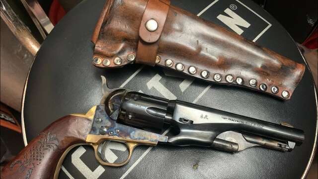 DIY leather holster for a 1862 pocket police