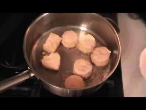 Frying polenta with corn and tomato sauce