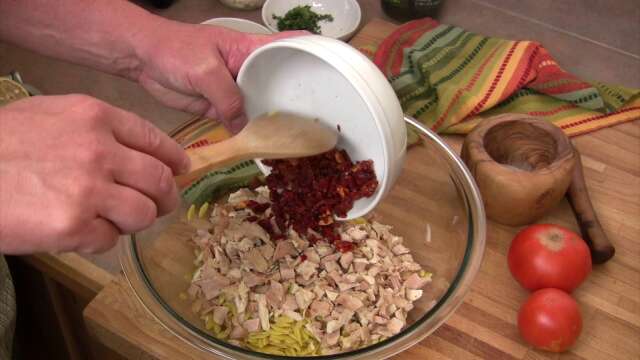 One Pot Cooking for Men: Lemon Orzo with Chicken and Sun Dried Tomatoes