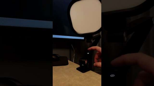 LitONES Video Desk Lamp