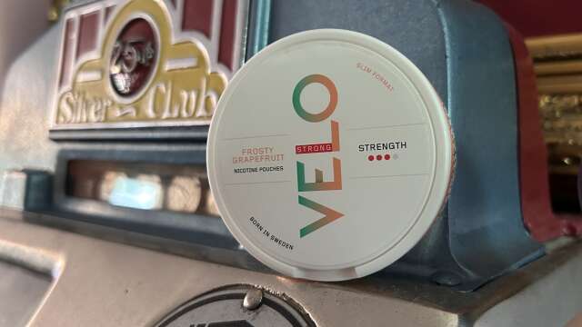 Velo Frosty Grapefruit (Nicotine Pouches) Review