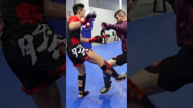 How to Deal with Awkward Unorthodox Fighter?