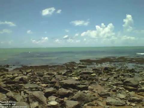 Filming the rocks on the beach and the sea, the sky was with few clouds [Nature & Animals]