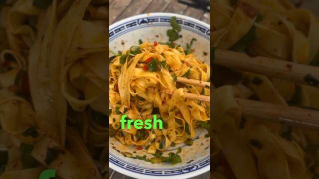 Chef hack for fresh egg noodles #chinesefood #chef #recipe #chefhacks #cooking #ziangs #food #tasty