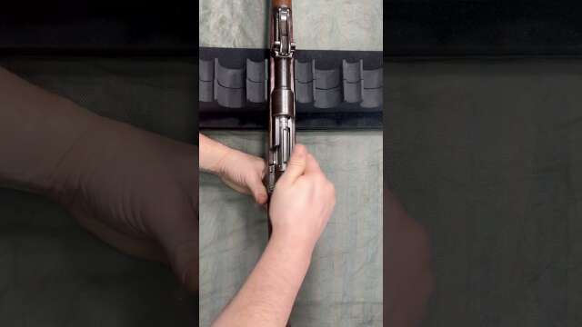 Two round loading comparison- Gew 98 in 8mm vs a GEHA shotgun (made FROM a Gew 98) in 12g #mauser