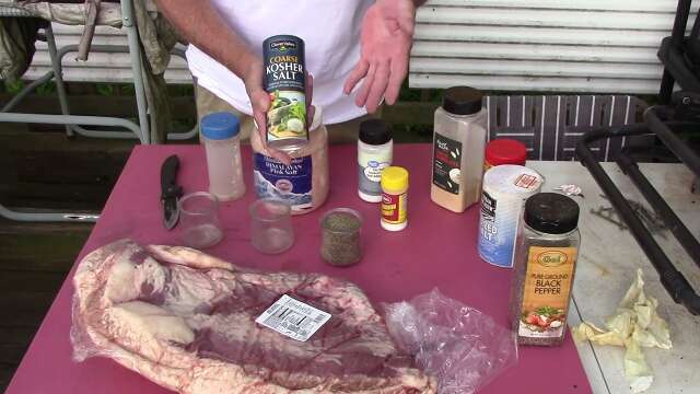 How to make Salt, Pepper, and Garlic Dry Rub. Great on Brisket for the Smoker.