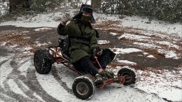 FREAK ALABAMA SNOW but i have a gokart