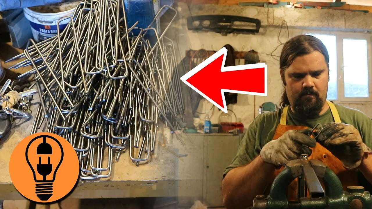 Bending steel rods by hand -  [DIY] fabrication of metal product display stands