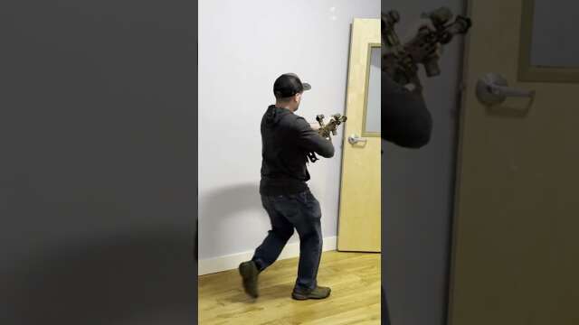 Solo CQB: How To Clear Behind Doors. #cqb #cqc #tactical #selfdefense #roomclearing