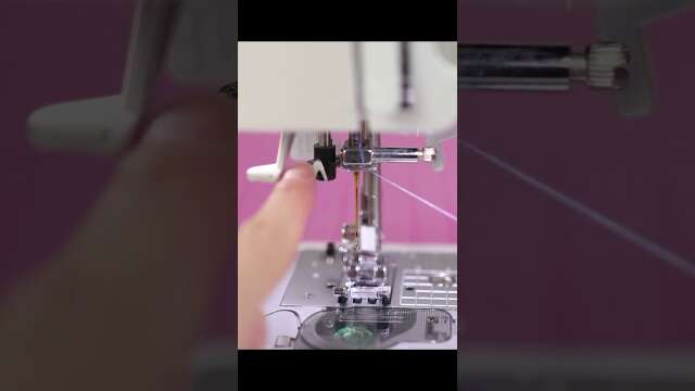 Sewing Machine 🧵 Auto Needle Threader feature #sewing