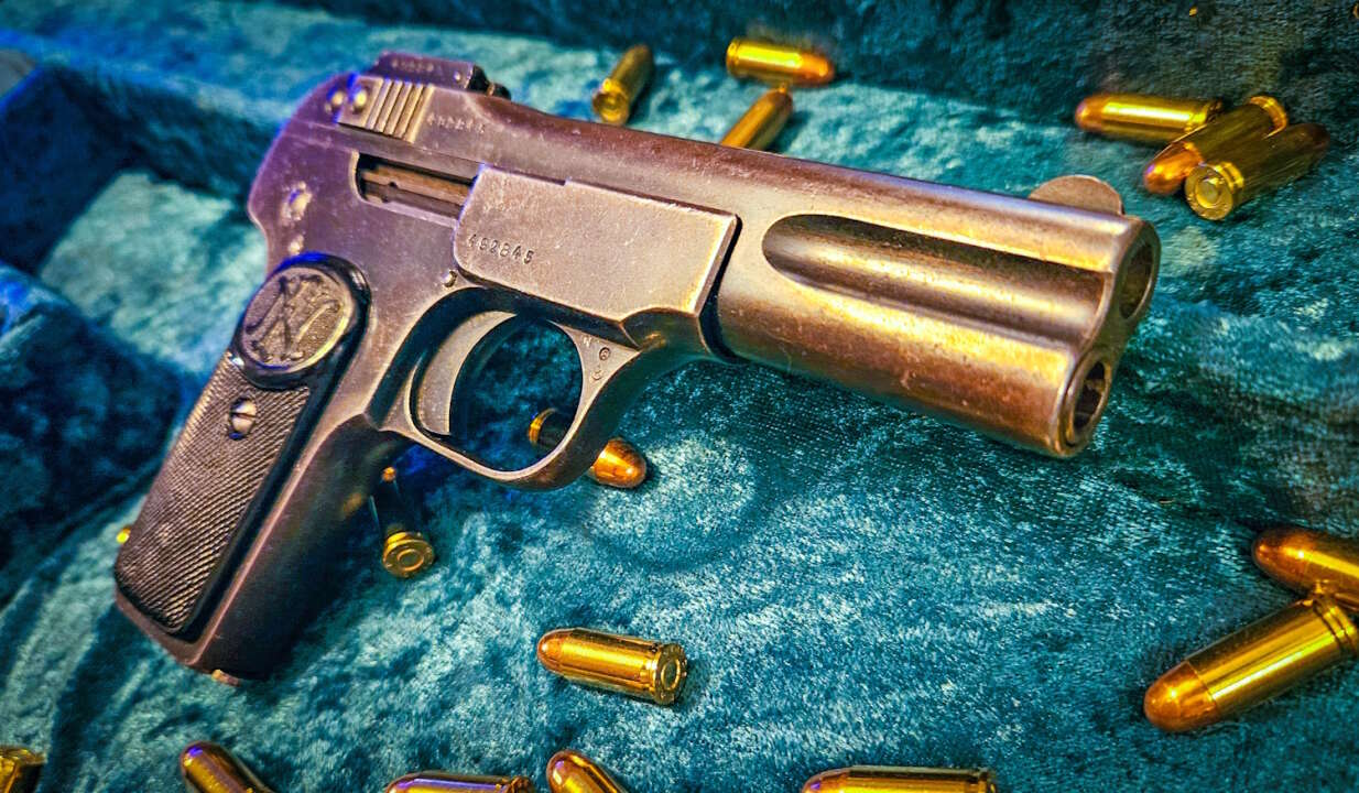 FN 1900 - The 1st Modern Handgun
