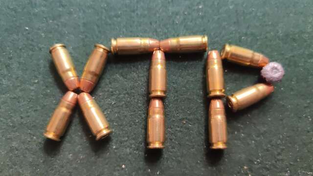 Hornady Custom 147gr in 357sig! Is bigger better?! #hornady #ballistic #geltest #ammo #gun #p226