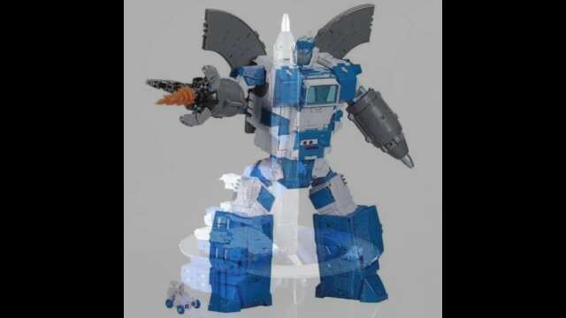 First Look: Legacy Evolution Guardian Robot and Lunar-Tread, Larkin’s Lair #shorts #transforminute