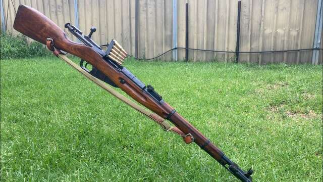 The only proper way to load a Mosin Nagant rifle